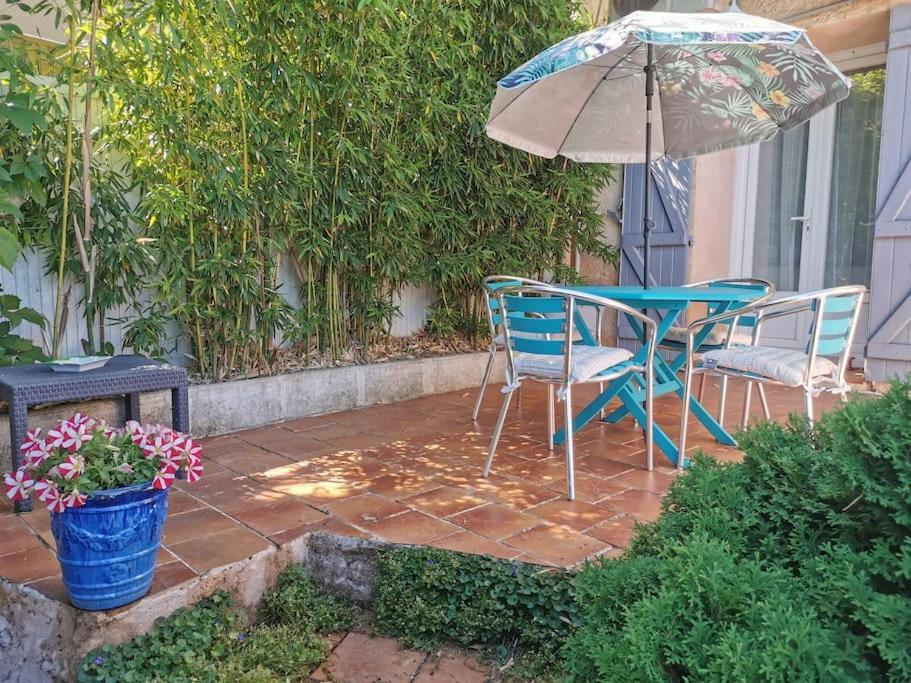 Ferienwohnung Le Jardin De Mae Bouc-Bel-Air Exterior foto