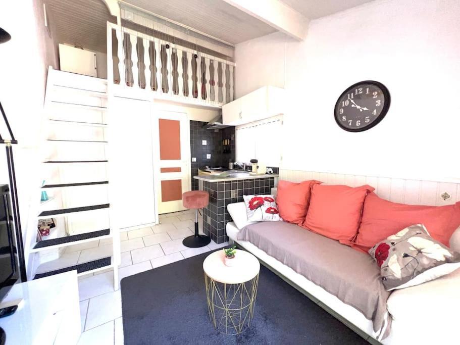 Ferienwohnung Le Jardin De Mae Bouc-Bel-Air Exterior foto